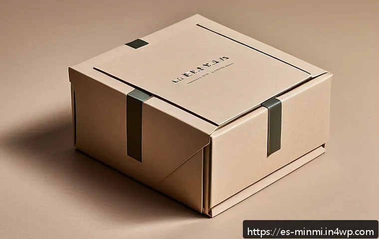 미니멀 럭셔리 패키징 디자인 사례 - A sleek luxury product packaging scene showcasing minimalist design: a clean, matte beige box with s...